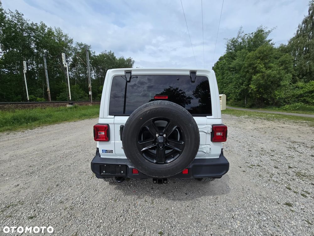 Jeep Wrangler - 9