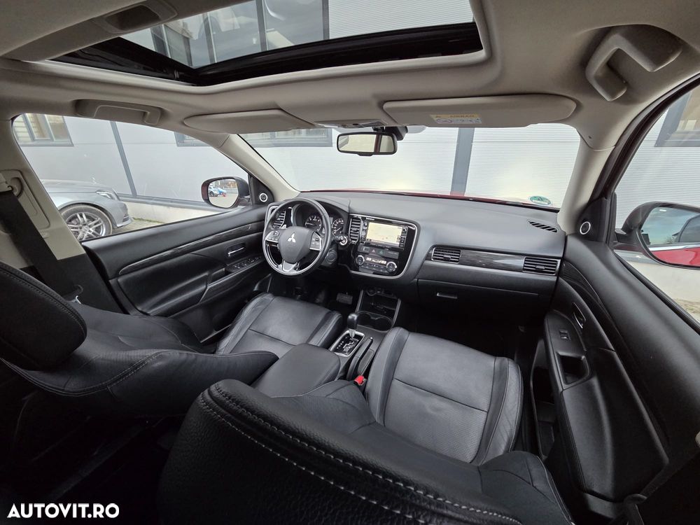 Mitsubishi Outlander 2.2 DI-D 4WD Automatik Diamant Edition+ - 15