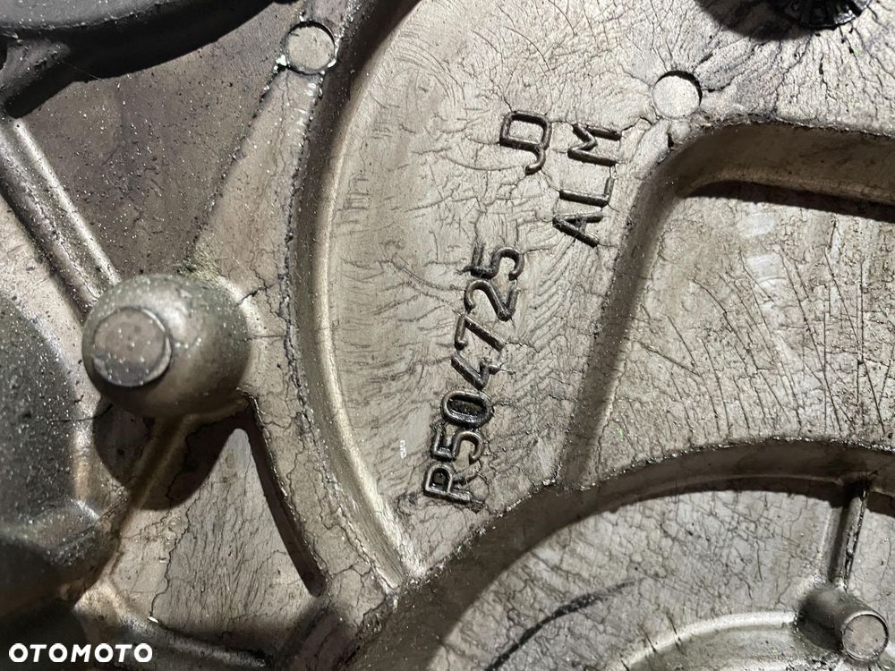John Deere - obudowa rozrządu R504725 - 3