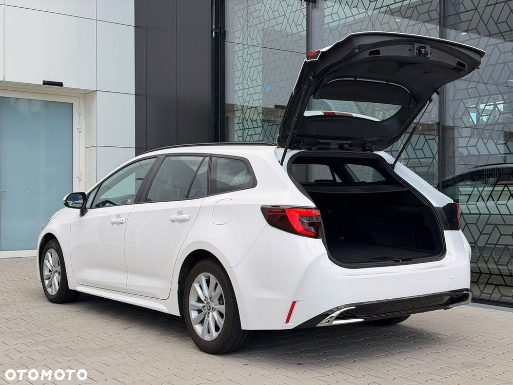 Toyota Corolla 1.8 Hybrid Comfort - 32