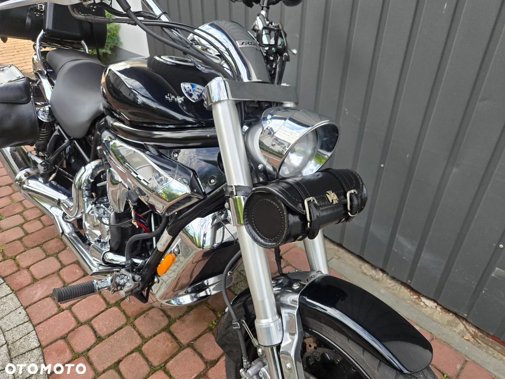 Hyosung GV - 17