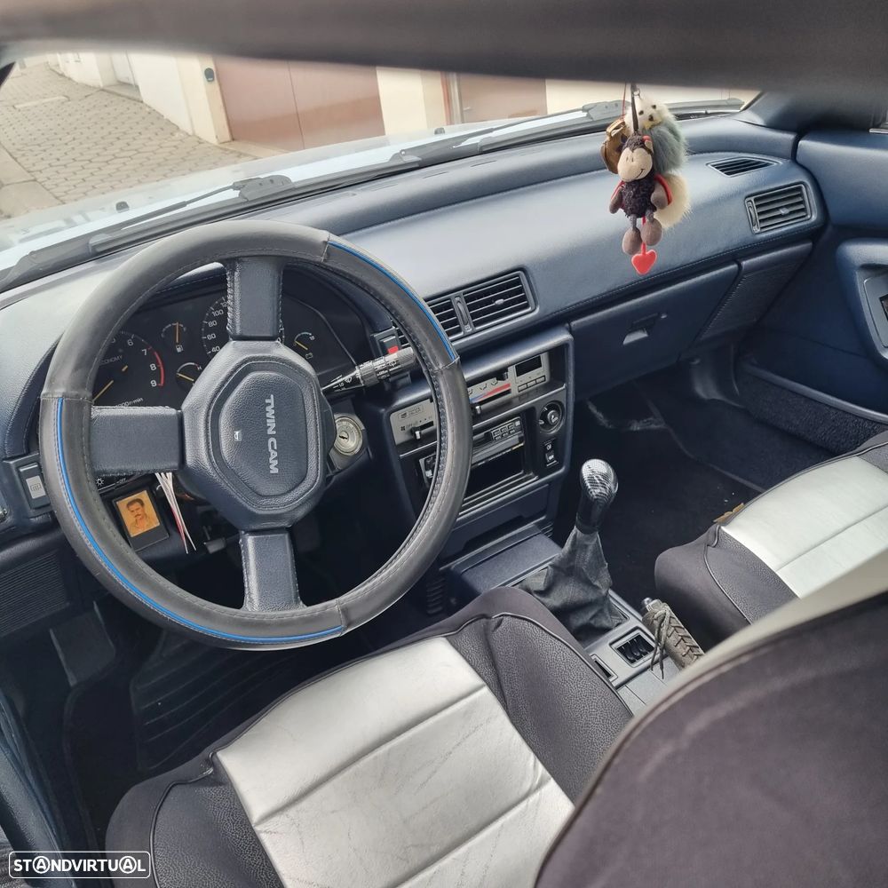 Toyota Celica 2.0 GT - 2