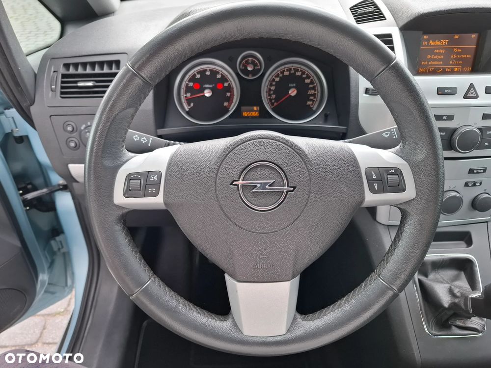Opel Zafira 1.8 Sport - 33