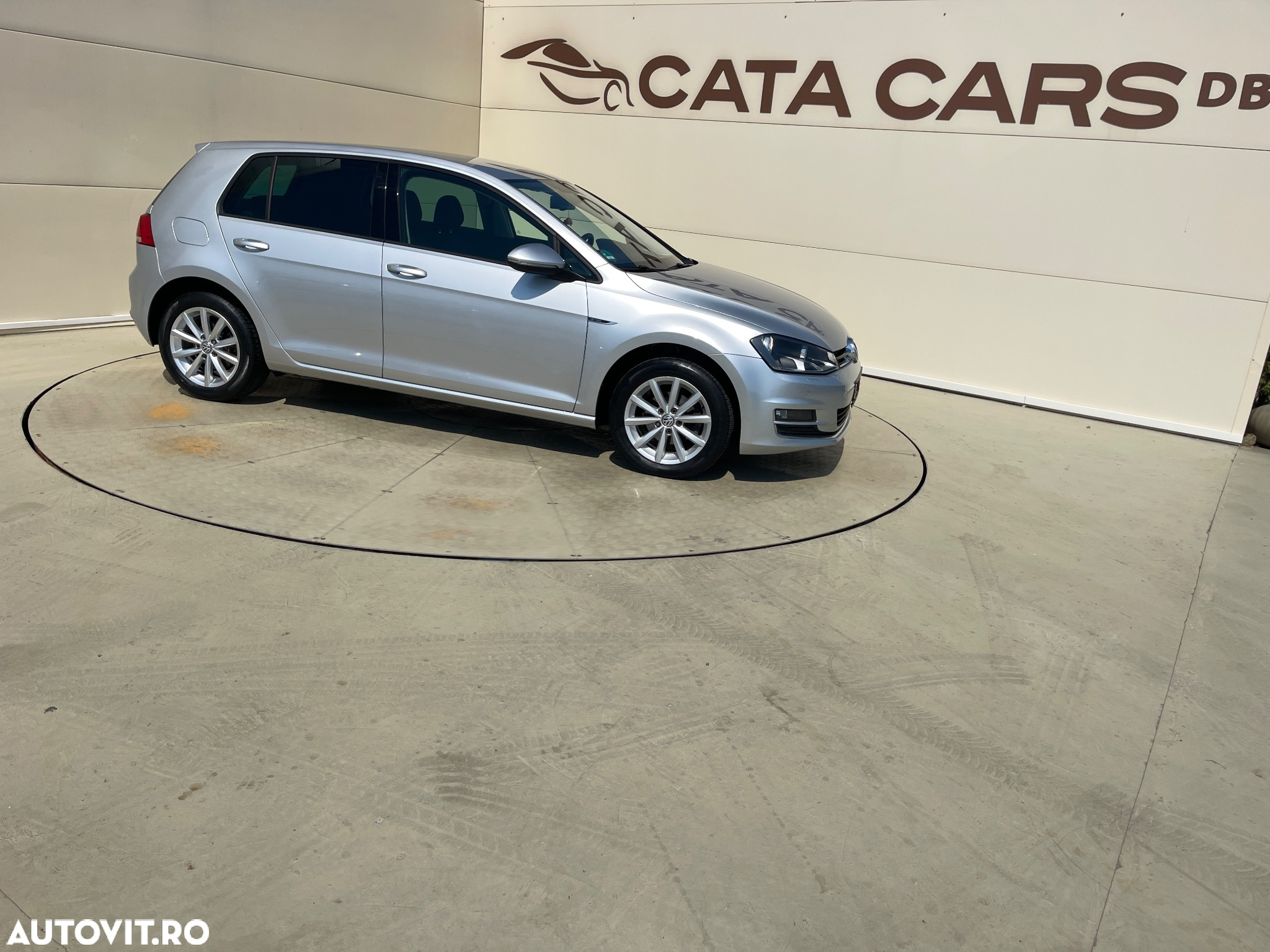 Volkswagen Golf 1.2 TSI BlueMotion Technology Lounge - 20
