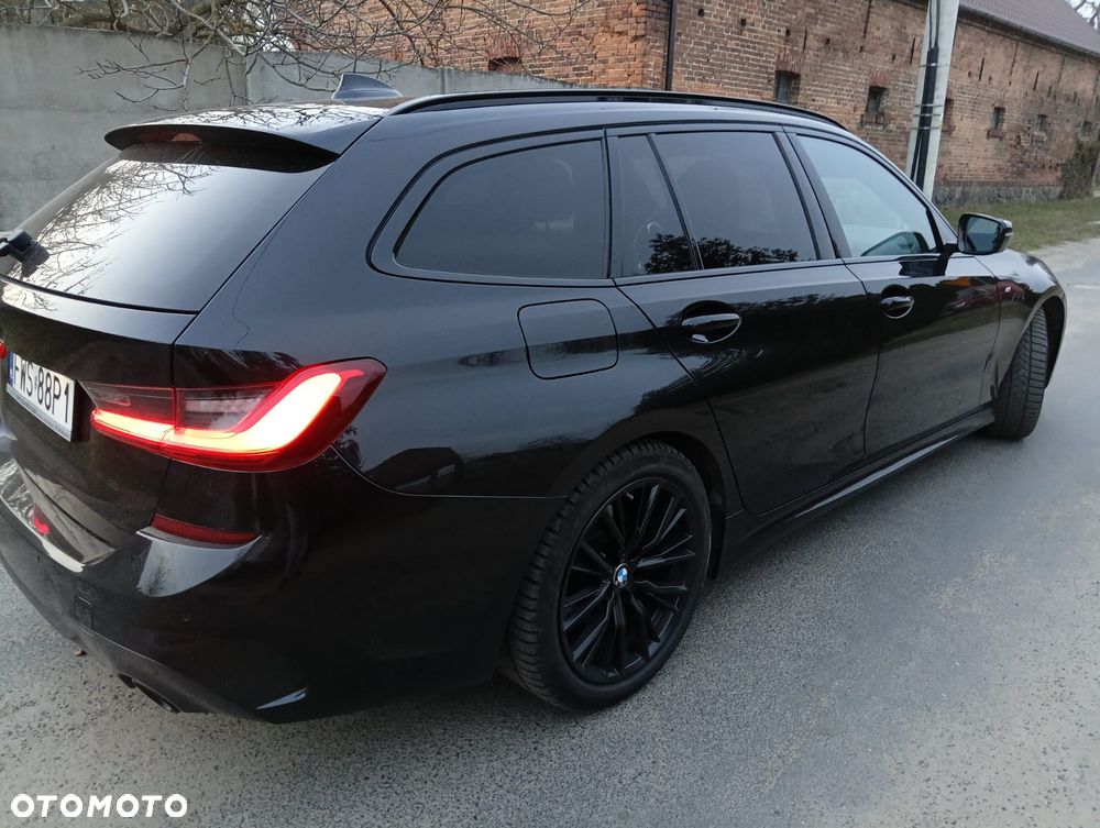 BMW Seria 3 320d xDrive Edition M Sport Shadow - 7