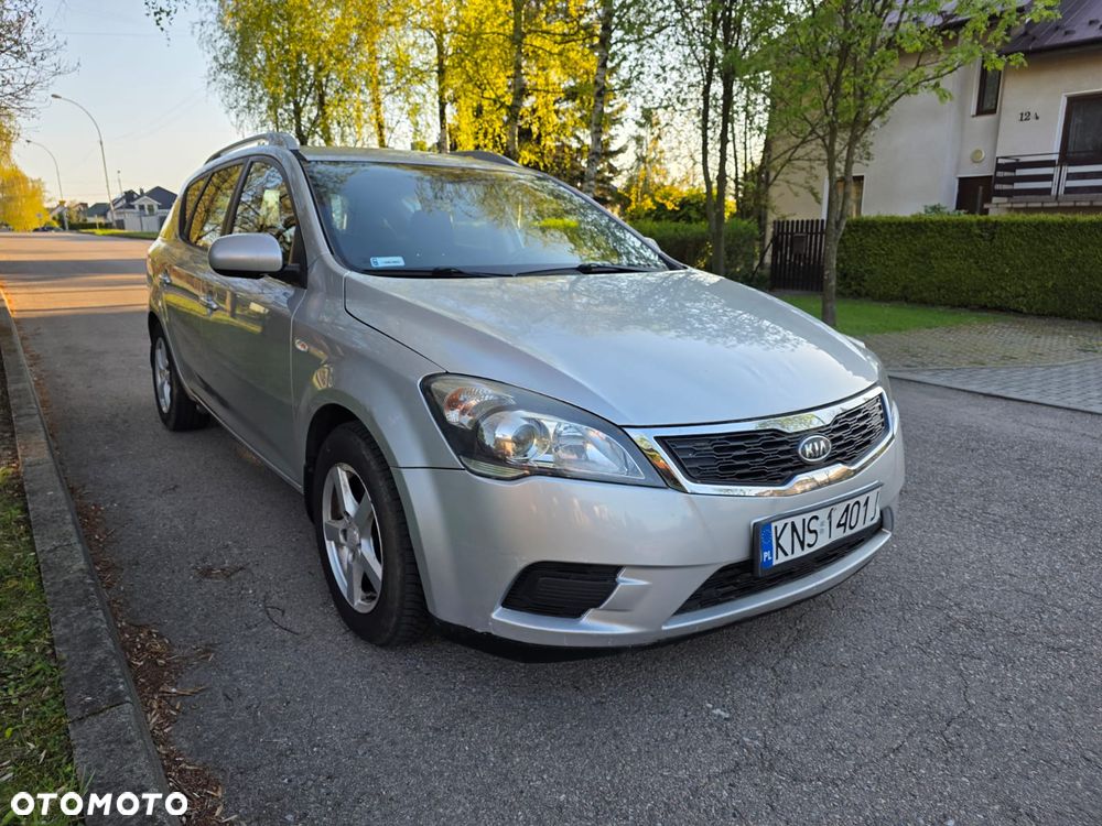Kia Ceed 1.6 CRDi 90 Vision - 4