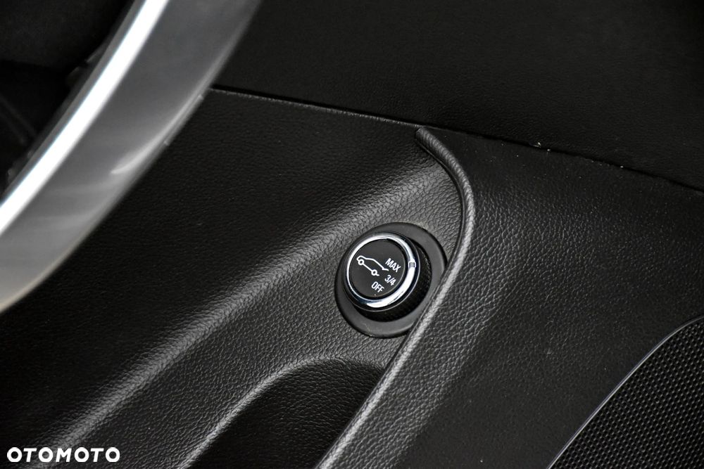 Opel Insignia 2.0 CDTI Cosmo S&S - 27