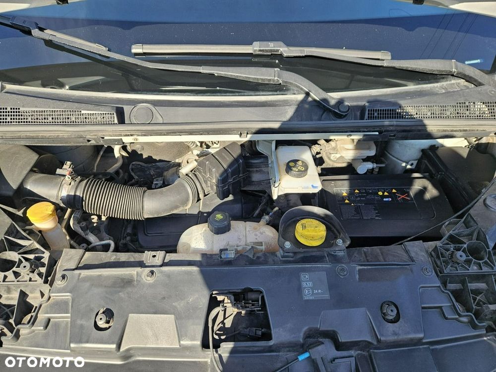 Renault Trafic - 10