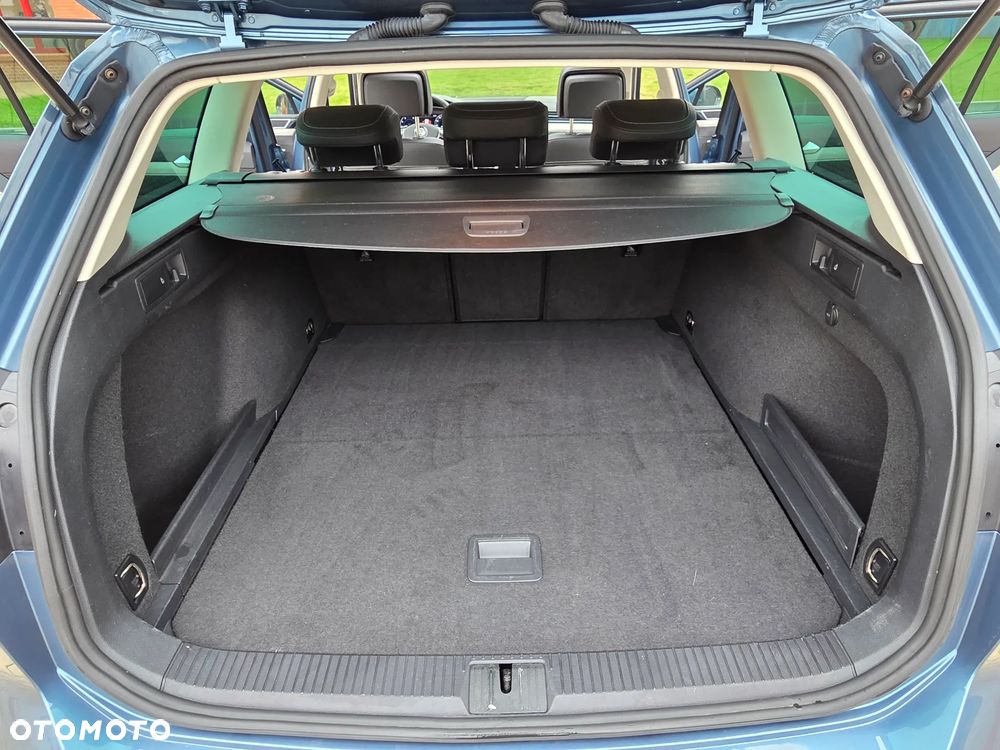 Volkswagen Passat 1.8 TSI (BlueMotion Technology) DSG Highline - 26