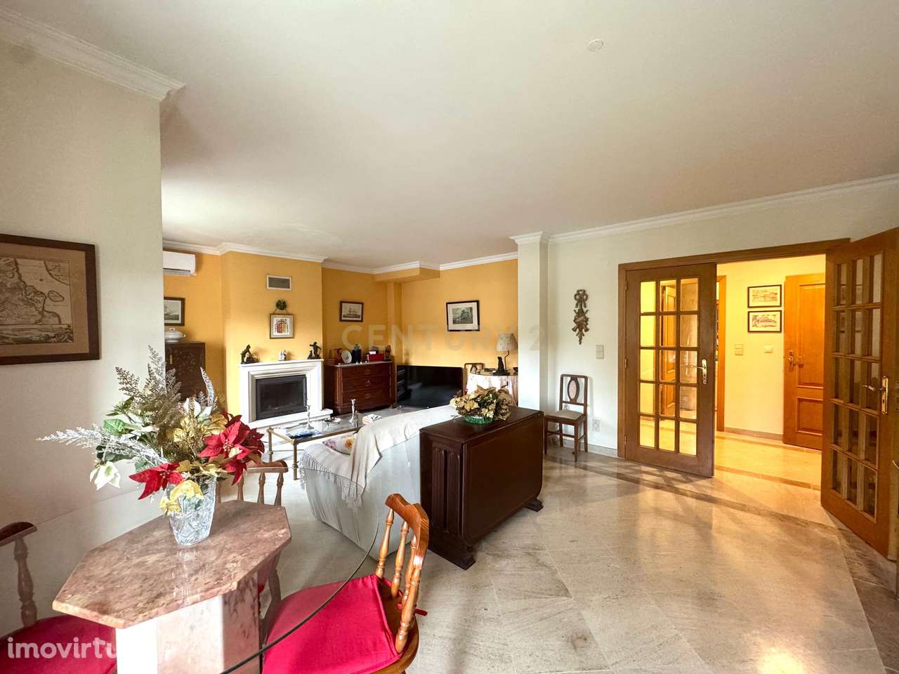 Para Arrendamento T2 com Parqueamento e Arrecadação no Conceituado Con - Grande imagem: 2/20