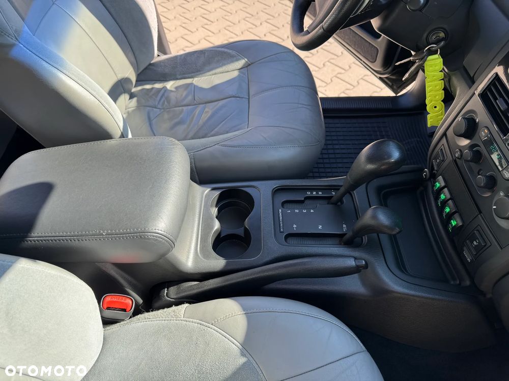 Jeep Grand Cherokee 2.7 CRD Overland - 23