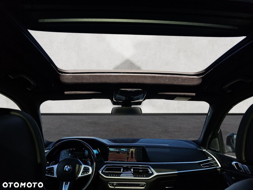 BMW X7 - 25