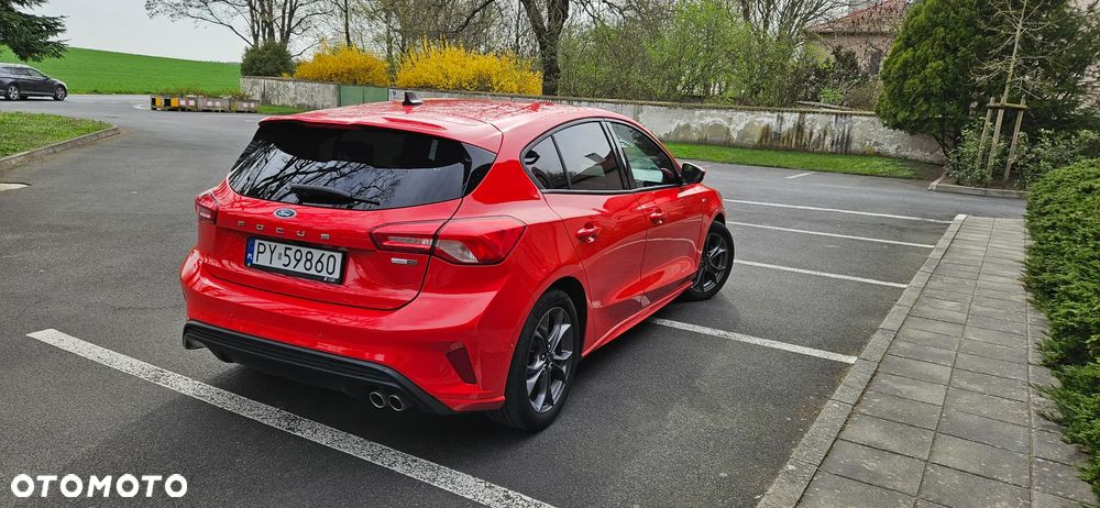 Ford Focus 1.0 EcoBoost Hybrid ST-LINE X - 4