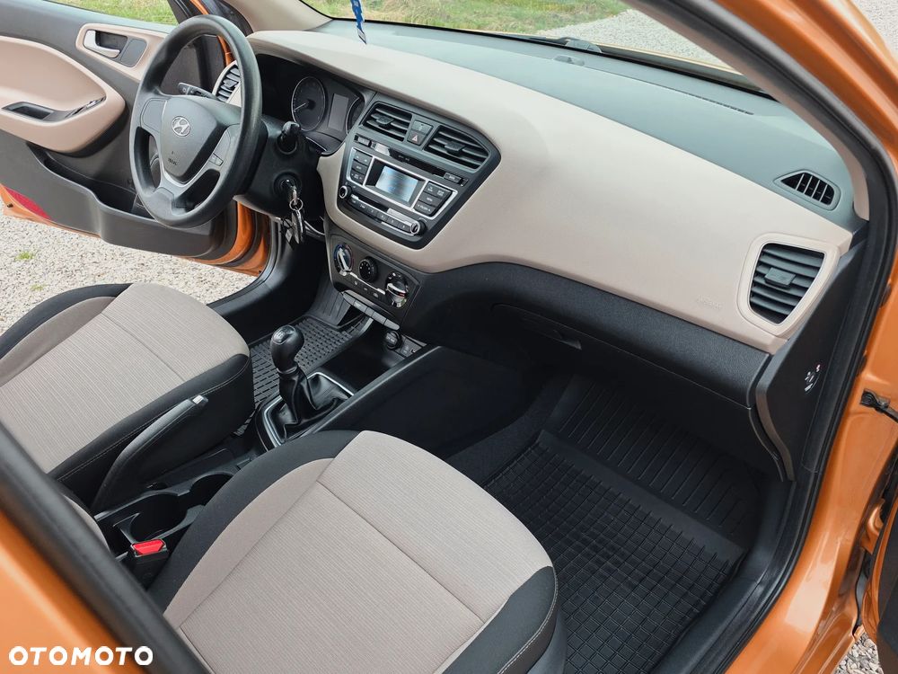 Hyundai i20 blue 1.2 Classic - 16