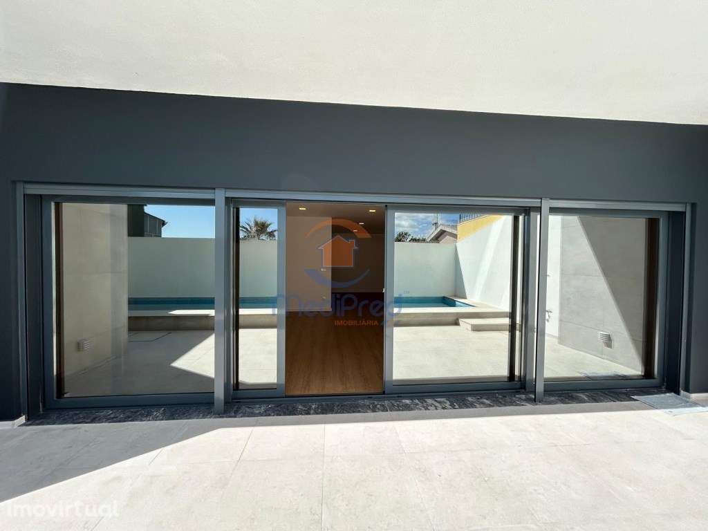 Moradia T5 NOVA com ELEVADOR e Piscina Aquecida | Mealhada, Loures - Grande imagem: 4/60