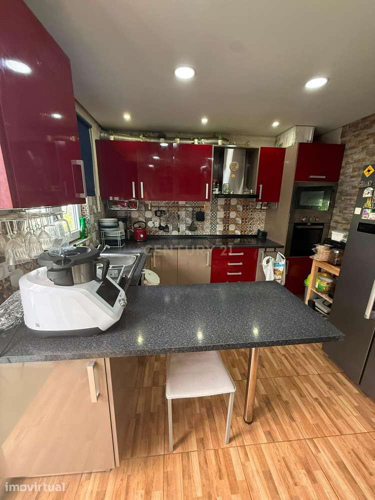 T2 com logradouro, totalmente remodelado, Paio Pires - Seixal - Grande imagem: 2/16