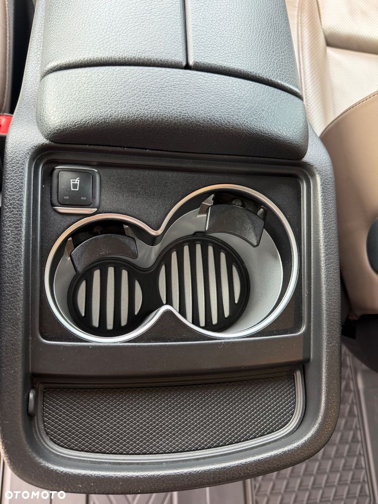 Mercedes-Benz Klasa V 300 d 4-Matic Avantgarde 9G-Tronic (d³ugi) - 28
