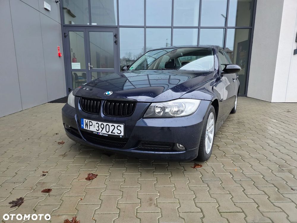 BMW Seria 3 318i - 9