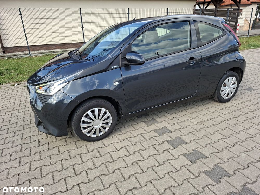 Toyota Aygo x-play club - 8