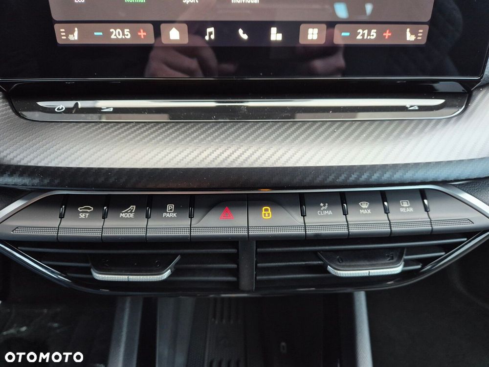 Skoda Octavia 1.5 TSI mHEV Sportline DSG - 34