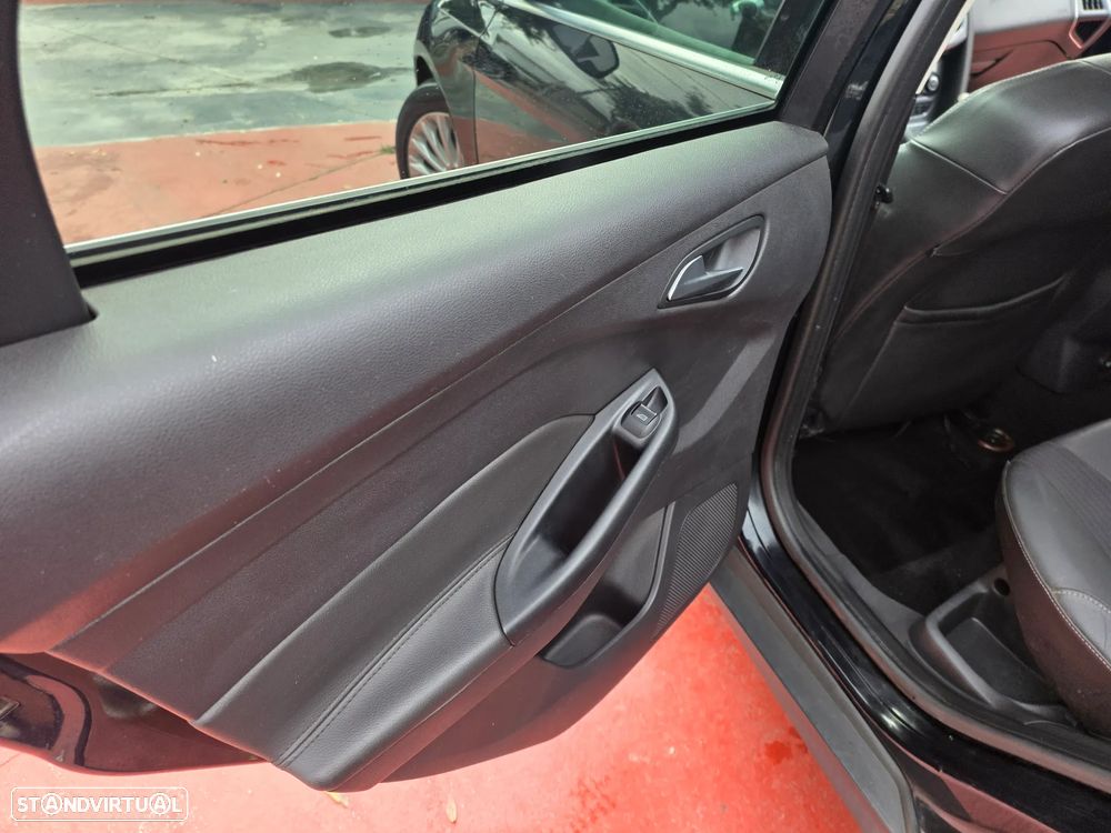 Ford Focus 1.6 TDCi Titanium - 13