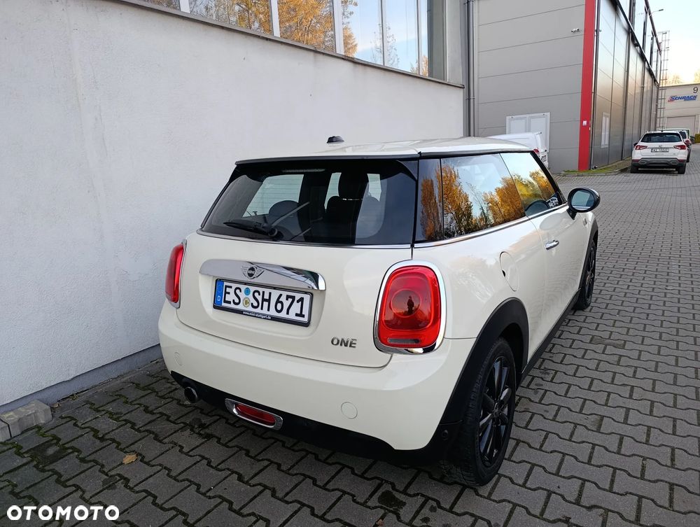 MINI ONE Standard - 31