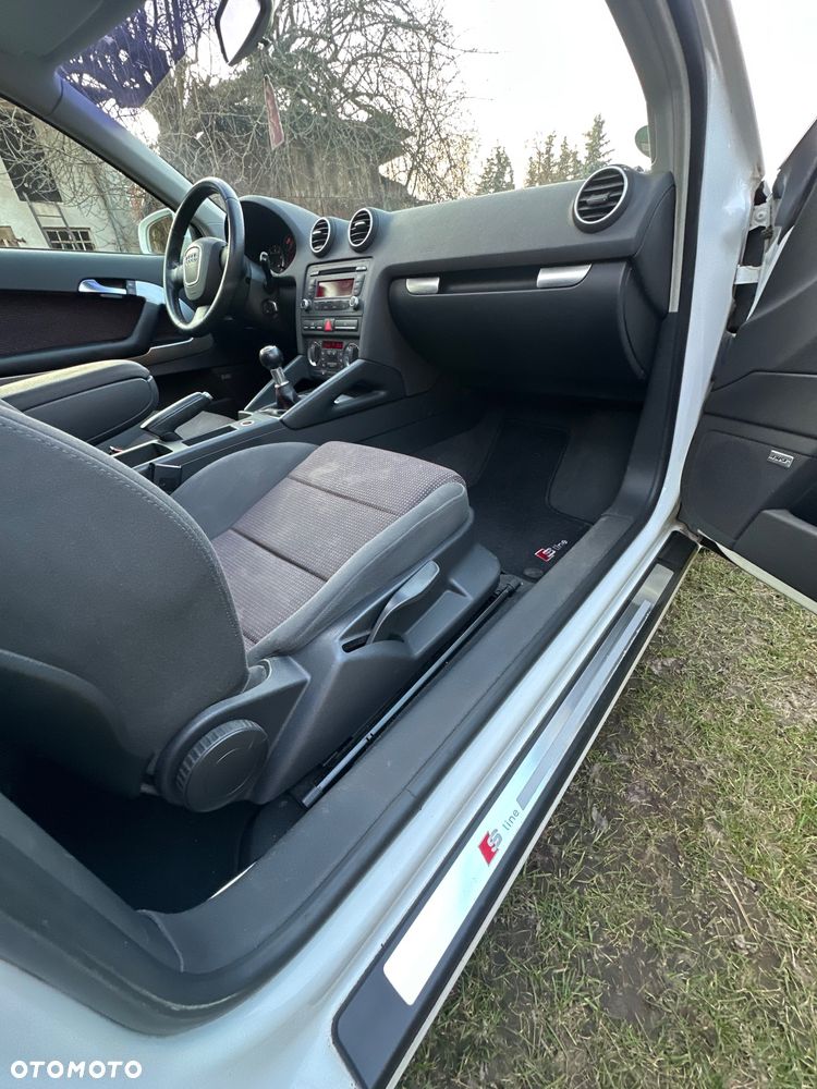 Audi A3 3-drzwiowe 1.6 S Line Sportpaket plus - 13