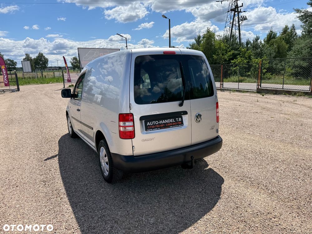 Volkswagen Caddy - 10