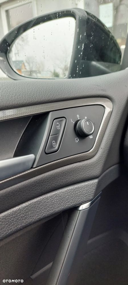 Volkswagen Golf 1.0 TSI OPF IQ.DRIVE - 17