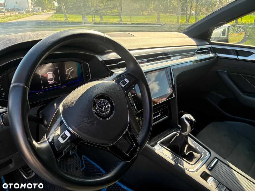 Volkswagen Arteon 2.0 TDI SCR R-Line - 28