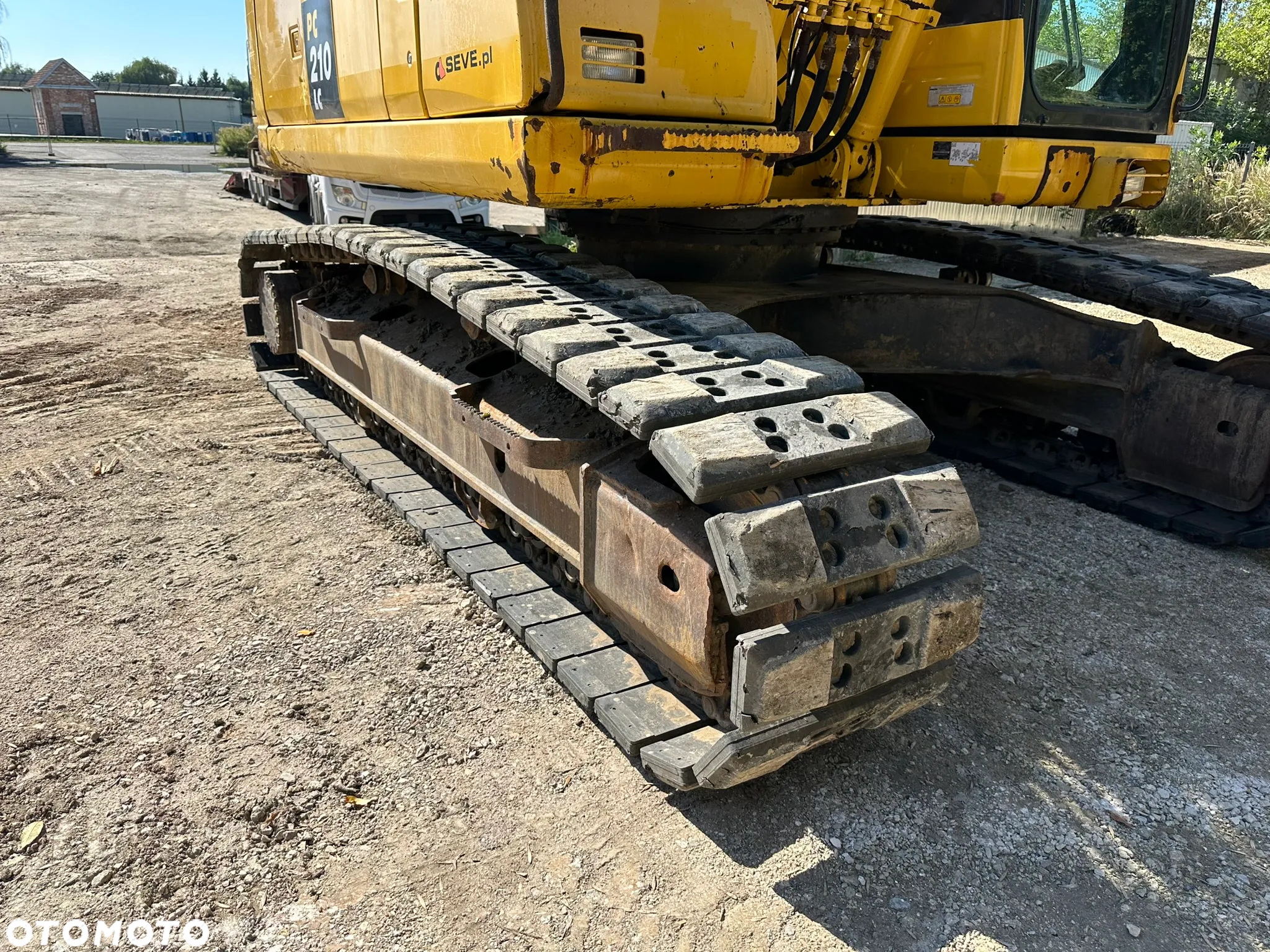 Komatsu PC 210 LC-11 - 12
