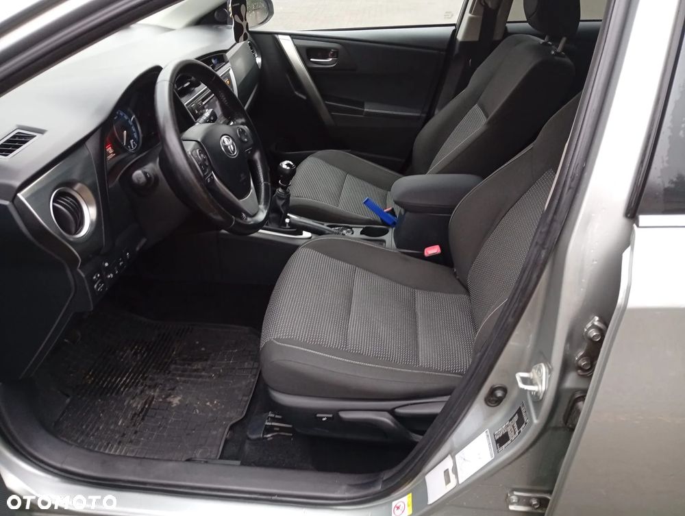 Toyota Auris - 27