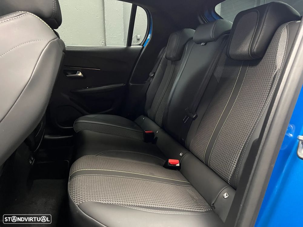 Peugeot 208 PureTech 130 EAT8 GT Pack - 14