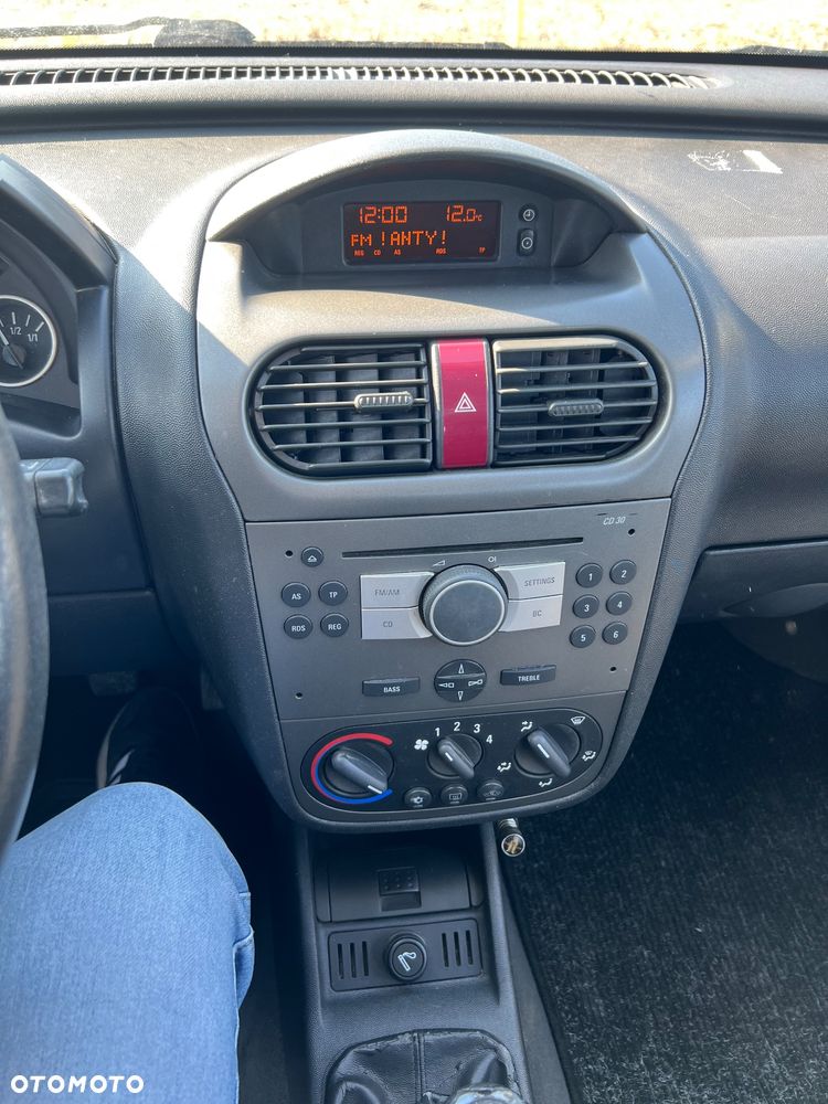 Opel Corsa 1.2 16V Edition - 12