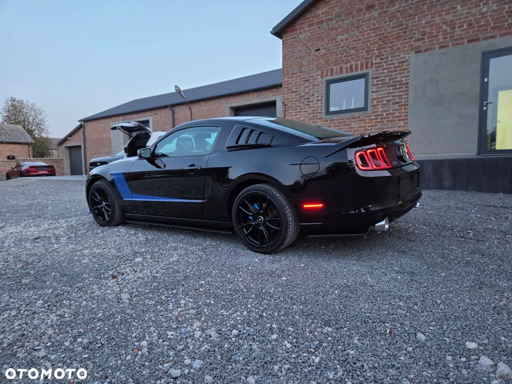 Ford Mustang - 11