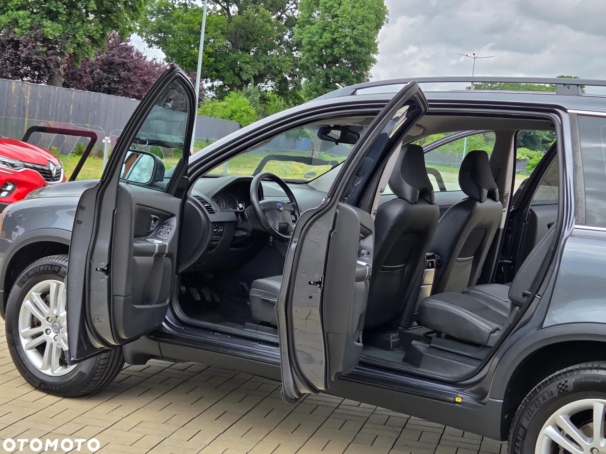 Volvo XC 90 D5 Momentum - 32
