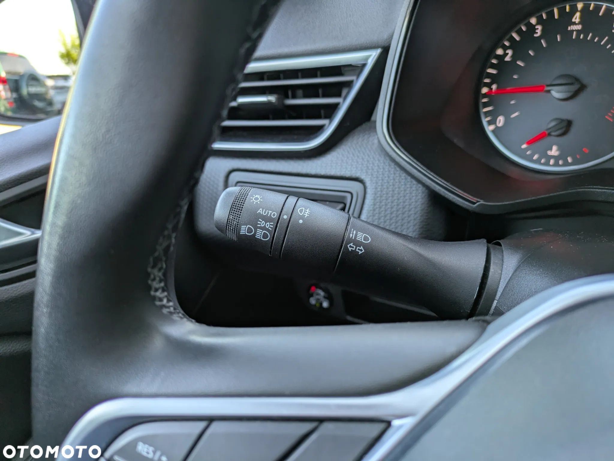 Renault Clio 1.0 TCe Zen - 15