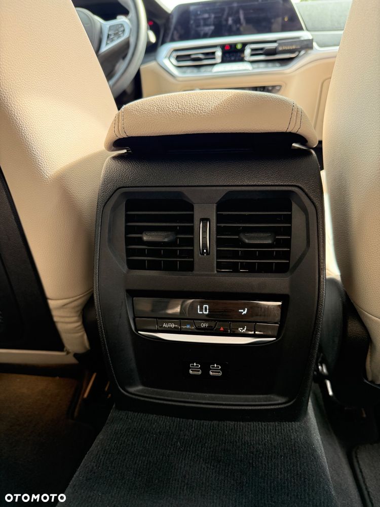 BMW Seria 3 2021