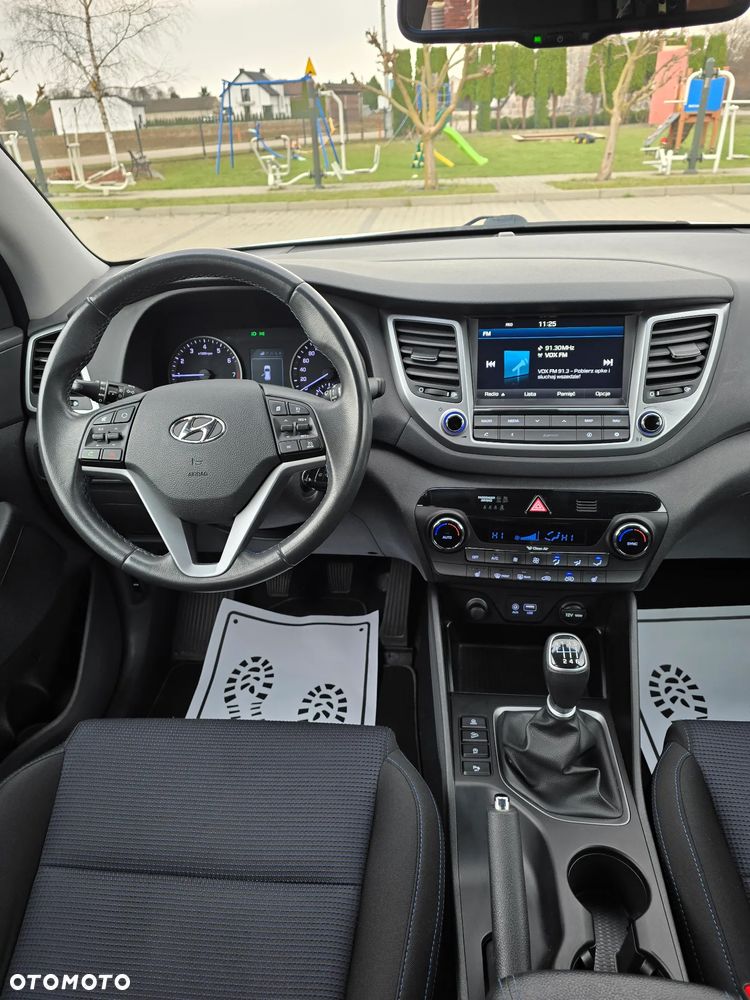 Hyundai Tucson blue 1.6 GDi 2WD Navi - 17