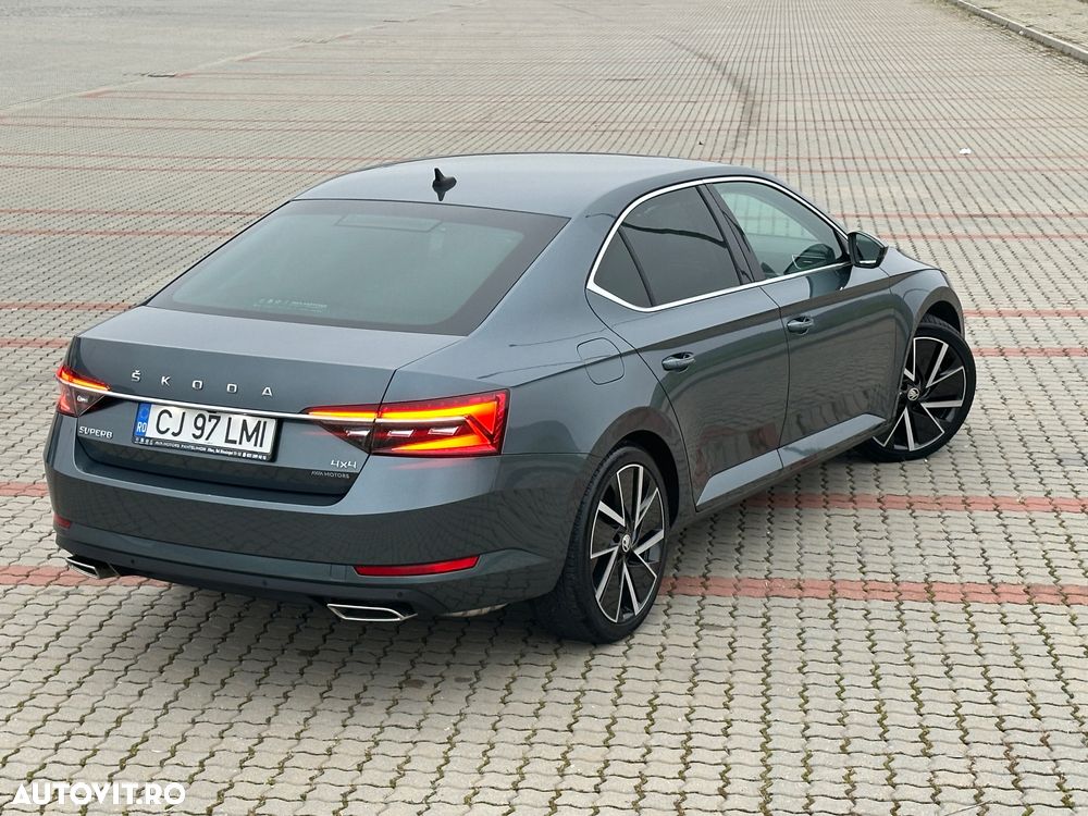 Skoda Superb 2.0 TSI 4X4 DSG Sportline - 3