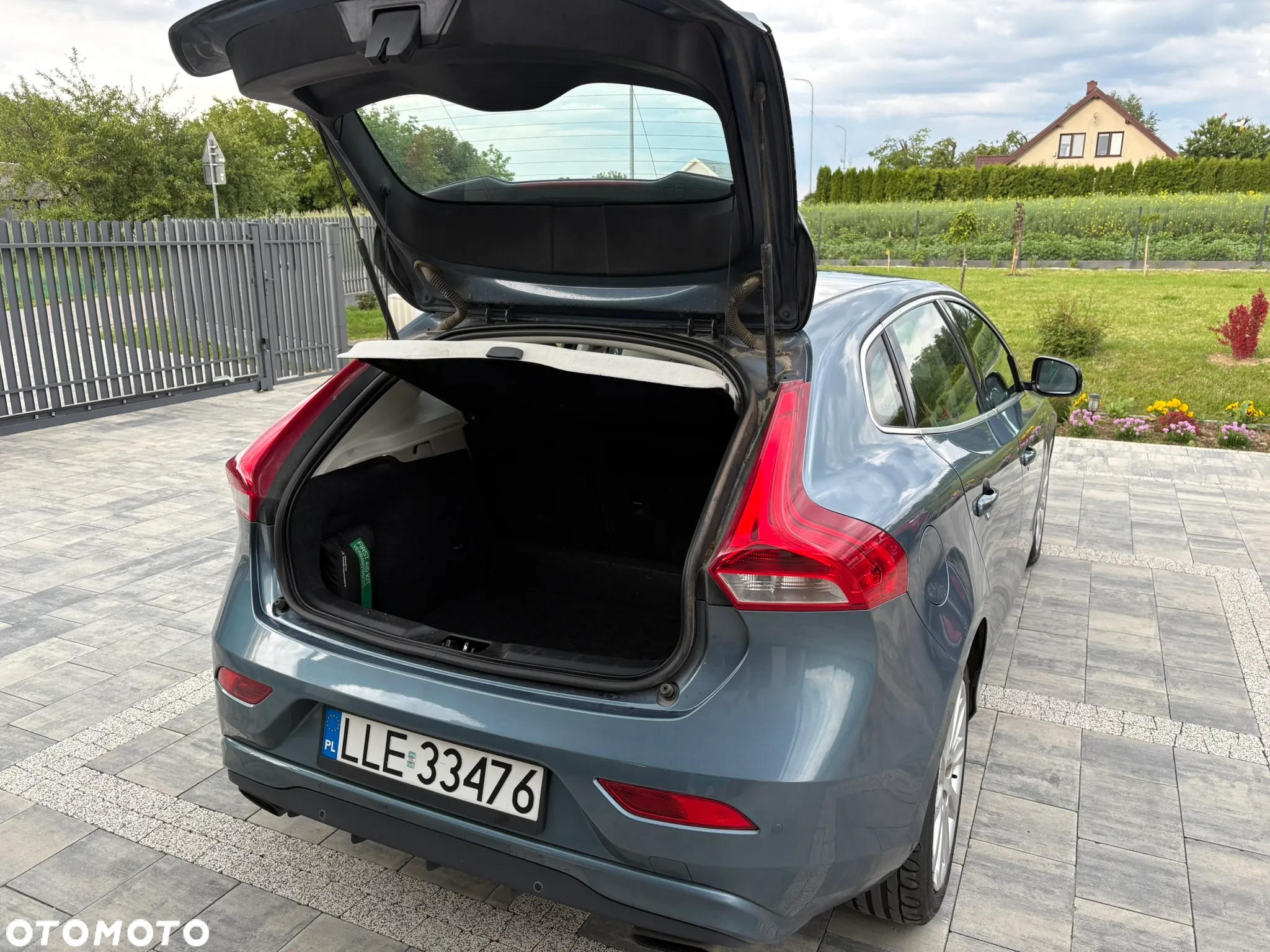 Volvo V40 D2 R Design - 2