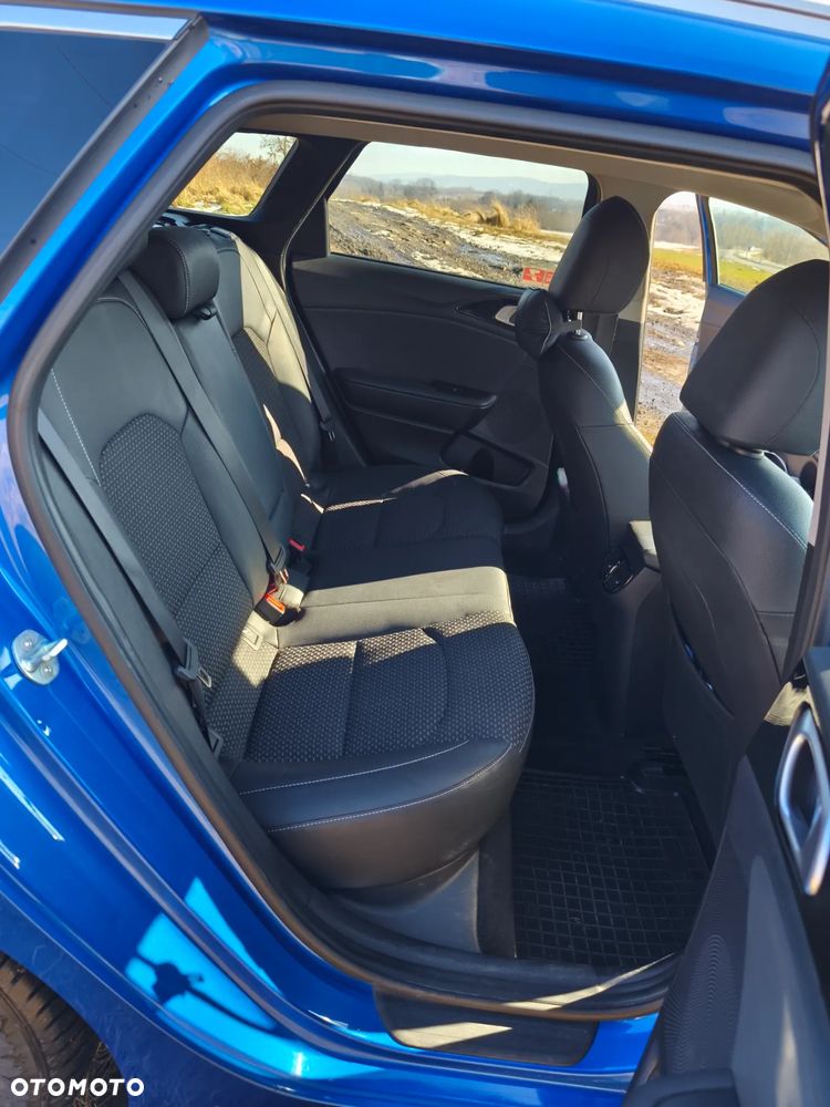 Kia Ceed 1.4 T-GDI L Business Line Plus DCT - 10