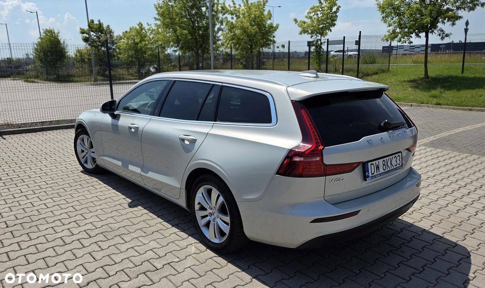 Volvo V60 D3 SCR Momentum - 4