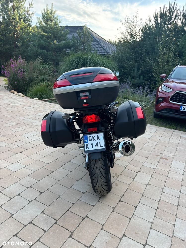 Suzuki GSX - 26