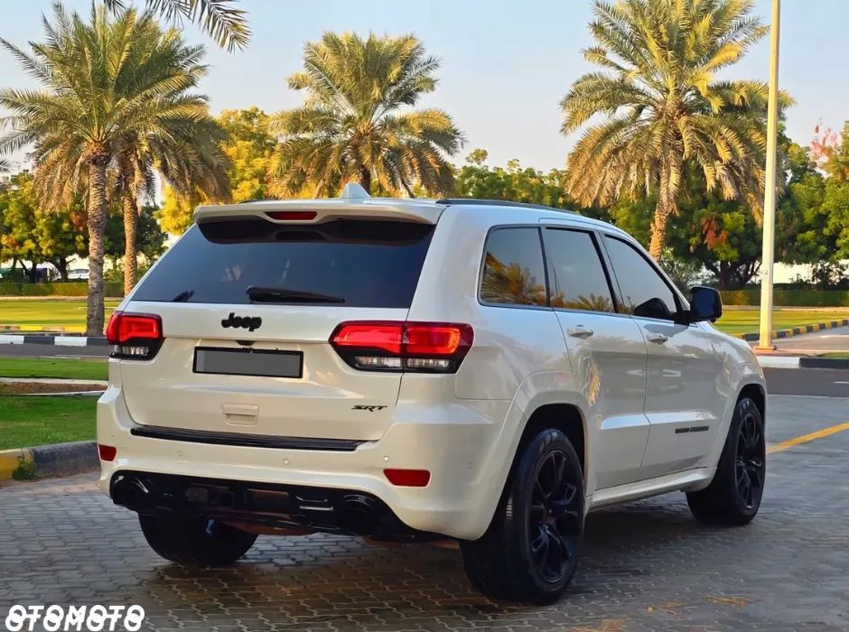 Jeep Grand Cherokee SRT8 - 4