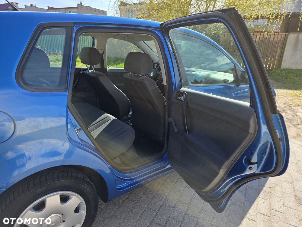 Volkswagen Polo - 19