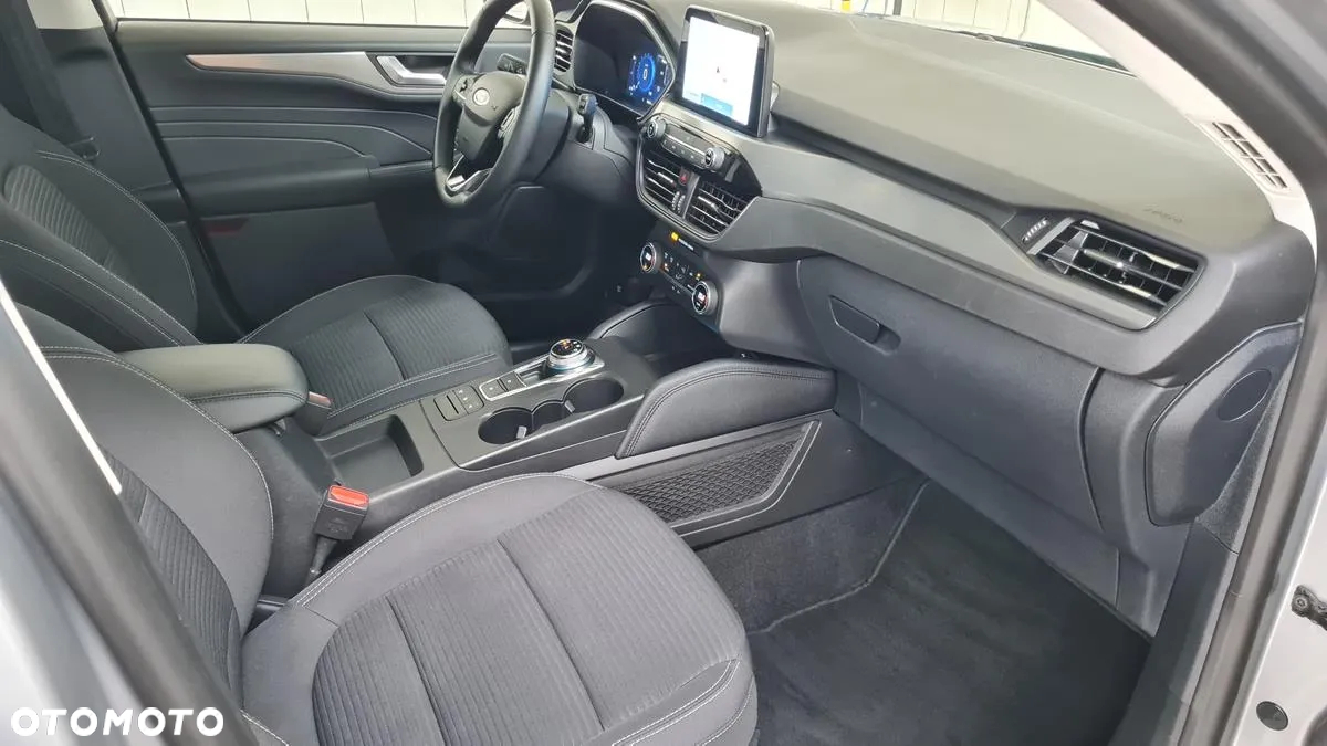 Ford Kuga 2.5 Duratec FHEV TITANIUM - 16