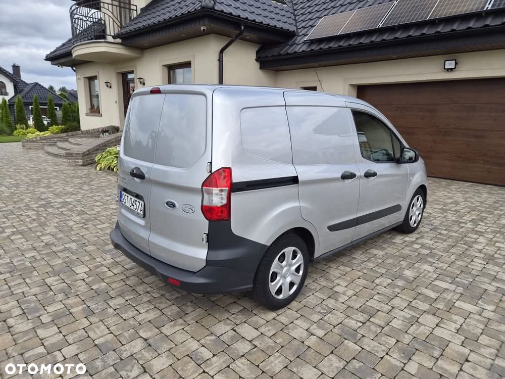 Ford Transit Courier - 3