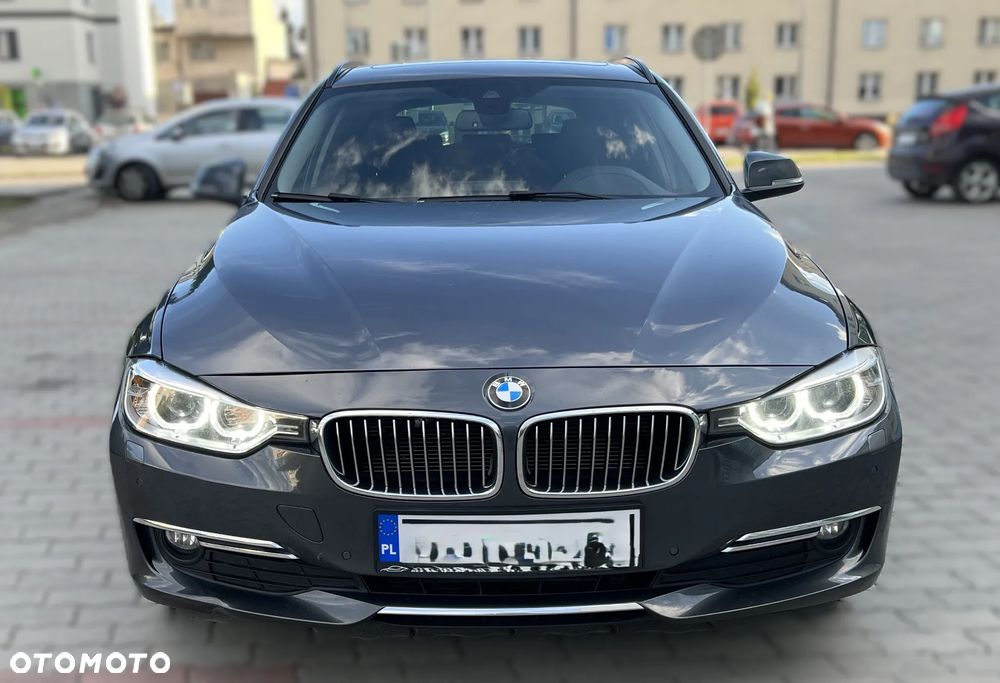 BMW Seria 3 320d xDrive Sport-Aut Luxury Line - 7