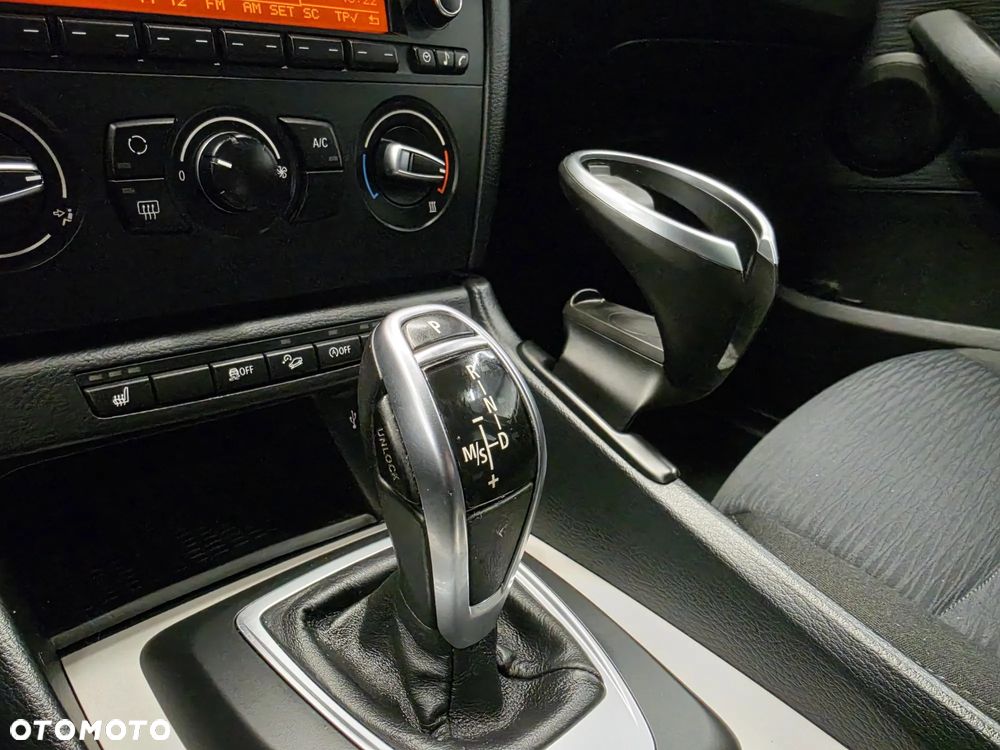 BMW X1 xDrive18d Sport Line - 32